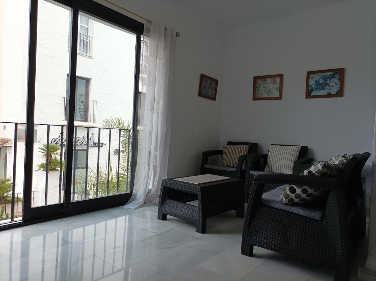 Apartamento Large 2 Bed Apt Puerto Banus Marina Private Parking Marbella Exterior foto